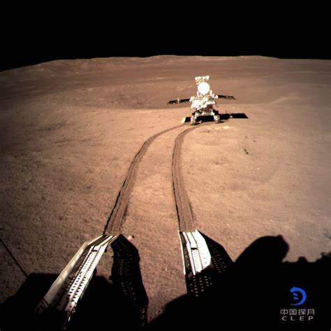 China's Yutu 2 rover still going strong after nearly 6 years on the far side of the moon (video)
