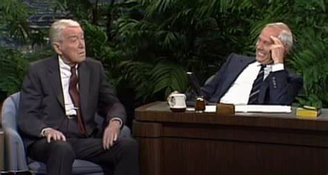 Jimmy Stewart Is Delightfully Funny – Johnny Carson's Tonight Show 1989 [video]