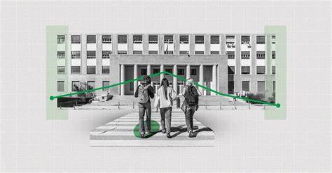 One in Three College Students Consider Leaving Program