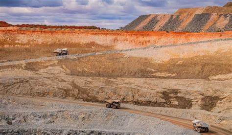 AngloGold Ashanti, Gold Fields pause JV discussions for Ghanian operations
