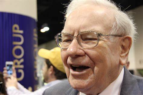 7 Things to Know About Warren Buffett's Berkshire Hathaway -- Some May Surprise You