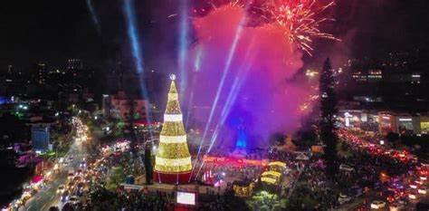 Tether Celebrates Christmas with El Salvador