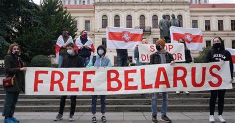 Jailed Belarusian Activists Reportedly Worked On German Lawmaker's Plantations