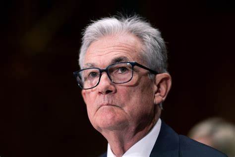 Bond Traders Swing to Powell’s Side as Trump Calls for Rate Cuts