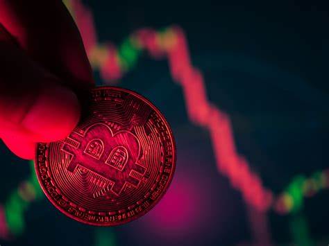 Bitcoin Dips Below $98K as Strong U.S. Economic Data Leads to $300M of Crypto Liquidations