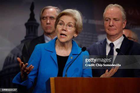 Elizabeth Warren, Jeff Merkley Press Binance, UAE Firm Over $2B Deal Involving Trump Family Stablecoin