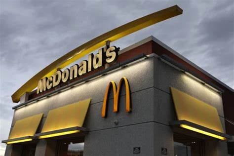 McDonald’s U.S. Sales Decline in Shaky Economy