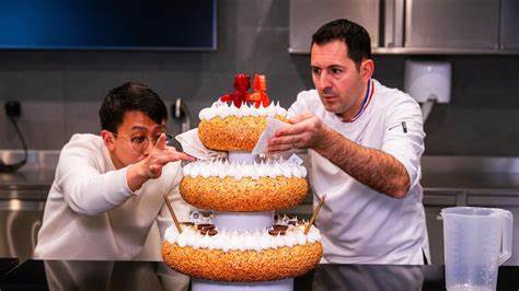 'Robocake' includes edible chocolate batteries
