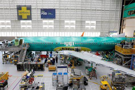 IAG orders 71 long-haul jets split between Airbus and Boeing