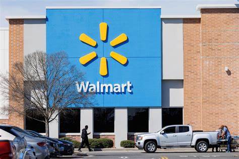 4 Reasons You Should Stand Pat on Walmart Stock Amid Tariffs and Inflation, According to Experts