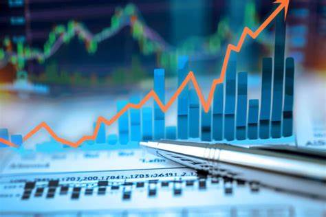 Will Strong ADP, Hawkish Fed Minutes Lift Yields and Spark Volatility in Risk Assets?