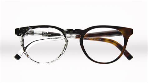 ' first' autofocus glasses could spell the end of reading specs