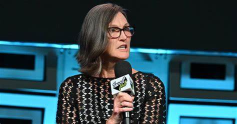 Cathie Wood sells $6 million of popular AI stock