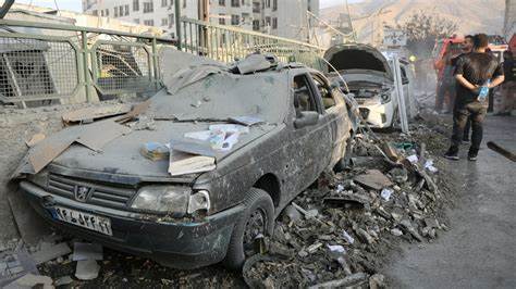 Oil, gold jump, stocks sink as Israel pummels Iran