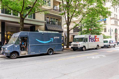 Amazon and FedEx reach delivery deal following pullback by UPS