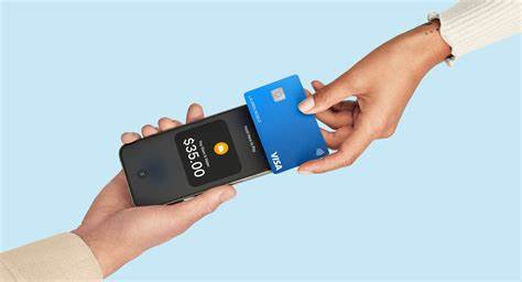Square's $399 Handheld accepts tap-to-pay at your table