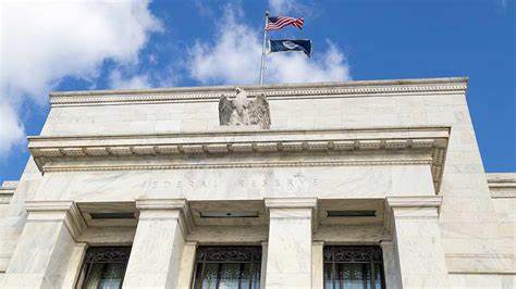 Fed Meeting: Will Powell Soften Hawkish Inflation View On Trump Tariffs? S&P 500 Rises (Live Coverage)