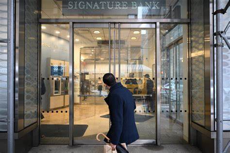 Was der Zusammenbruch der Kryptobanken für Stablecoins bedeuten könnte – Fortune
