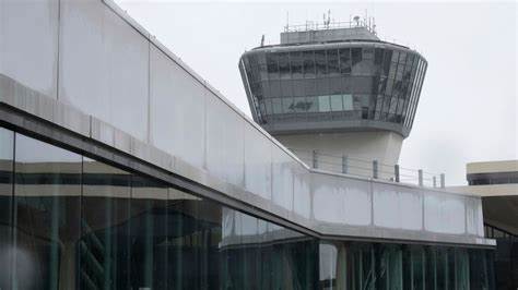 Newark Air Traffic Control Lost Communication with Aircraft