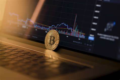 Bitcoin dips to trade flat; Solana gains; Polygon, BNB lead losers - Forkast News
