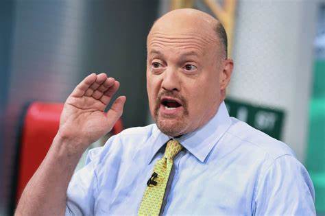 Jim Cramer Says He’s in ‘Awe’ of Verizon Communications (VZ) Turnaround