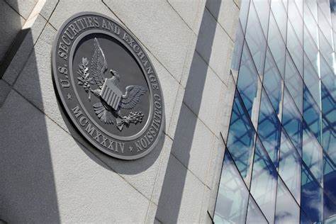 Institutional investors juggle bitcoin ETF holdings, US filings show