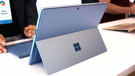 Microsoft Unveils Smaller Surfaces