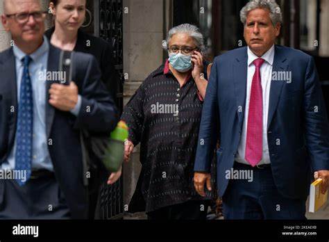 One of London's richest families takes feud to High Court - Yahoo Finance UK