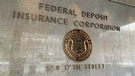 Ex-Wells exec sues Fed for deferred compensation
