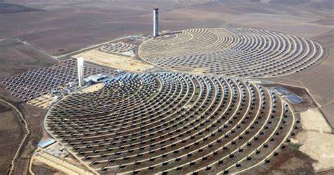Lightweight plastic mirrors drop cost of solar thermal energy by 40%