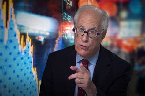 Wall Street Legend sounds alarm on uncommon asset after S&P 500 prediction