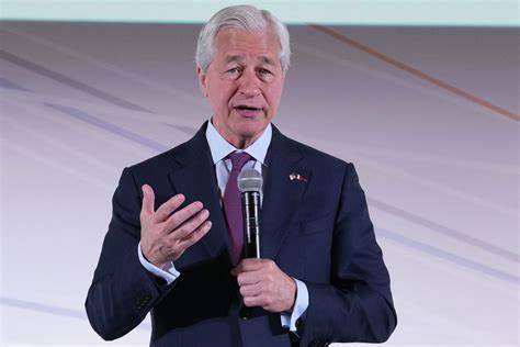 Jamie Dimon Says JPMorgan Chase Will Allow Bitcoin Trading: 'Go At It'