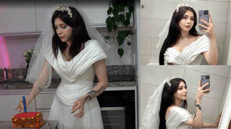 Influencer who married herself a year ago says she’s now divorcing herself