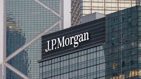 JPMorgan Backs RIL Despite Margin Pressures