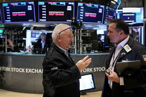 Investors Ease Up On Bearish Bets