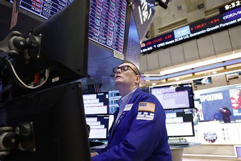 US consumer confidence rebounds in May after 5-month slide