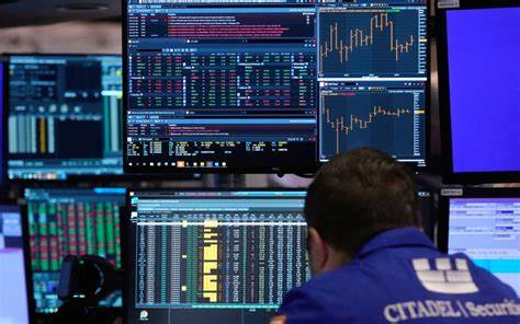 Treasury Yields Soar as Ballooning U.S. Deficit Worries Wall Street