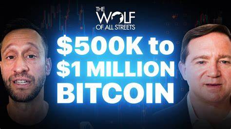 VIDEO: Wall Street Veteran on How to Play Gold and Bitcoin Now - TheStreet