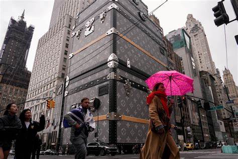 Trump's tariffs hit European luxury industry, shares tank