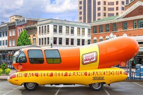 Like a hot dog, the Wienermobile is made from a variety of ingredients (2022)