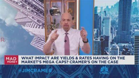 Jim Cramer Recommends This REIT Dividend Stock With 5.5% Yield