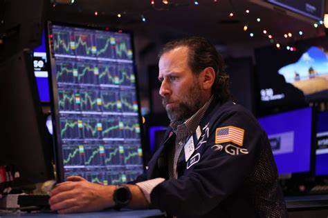 Markets News, Dec. 4, 2023: Stocks Fall as Gold Retreats From Record; Bitcoin Tops $41K - Investopedia