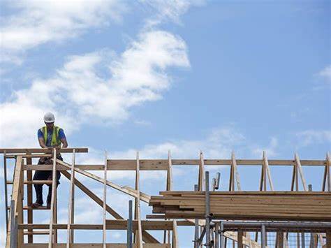 Builder Stocks Shrug Off Bad Construction Data. Mortgage Rates Matter More