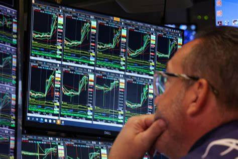 Safe haven concerns mount as US Treasuries face twin recession and inflation risks - Reuters poll