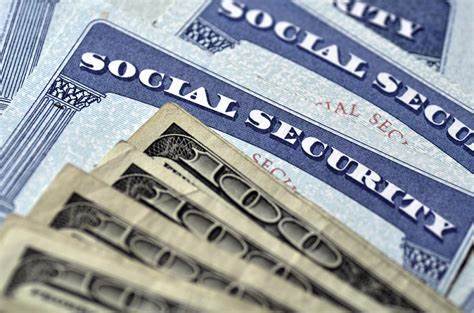 Experts: The First Thing You Should Do With Your Social Security Check