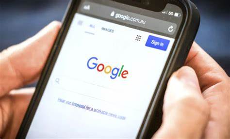 Google searches are falling in Safari for the first time ever
