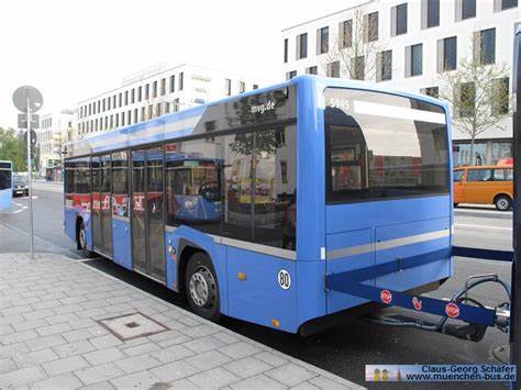An Ode to the Busanhänger, Munich's Weirdest Transit Vehicle [video]