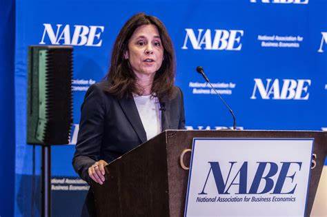 Logan Says Fed Should Strengthen Rate-Control Tools