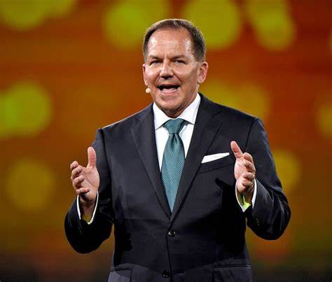 Billionaire Paul Tudor Jones Backs Bitcoin and Gold as Geopolitical Risks Rise - CoinDesk