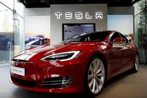 TD Cowen Maintains Buy Rating on Tesla (TSLA)